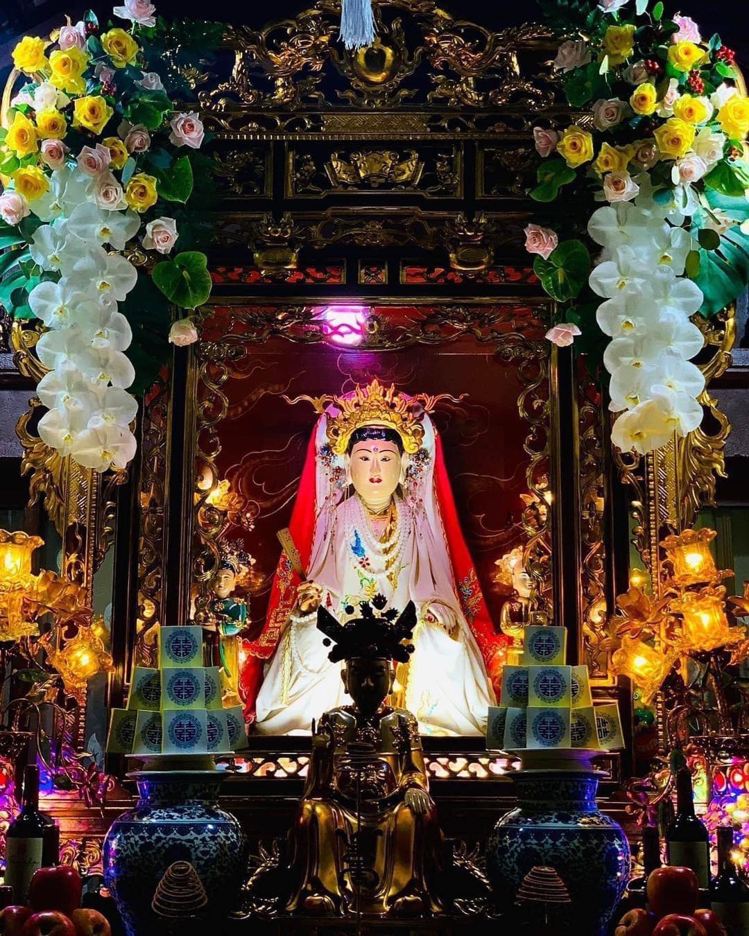 The Hagiography of the Lady of Five Directions in Hải Phòng Province